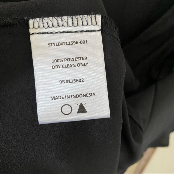 ✨HOST PICK✨ NWOT Nordstrom Lush black top shoulder cuts outs - Picture 5 of 5